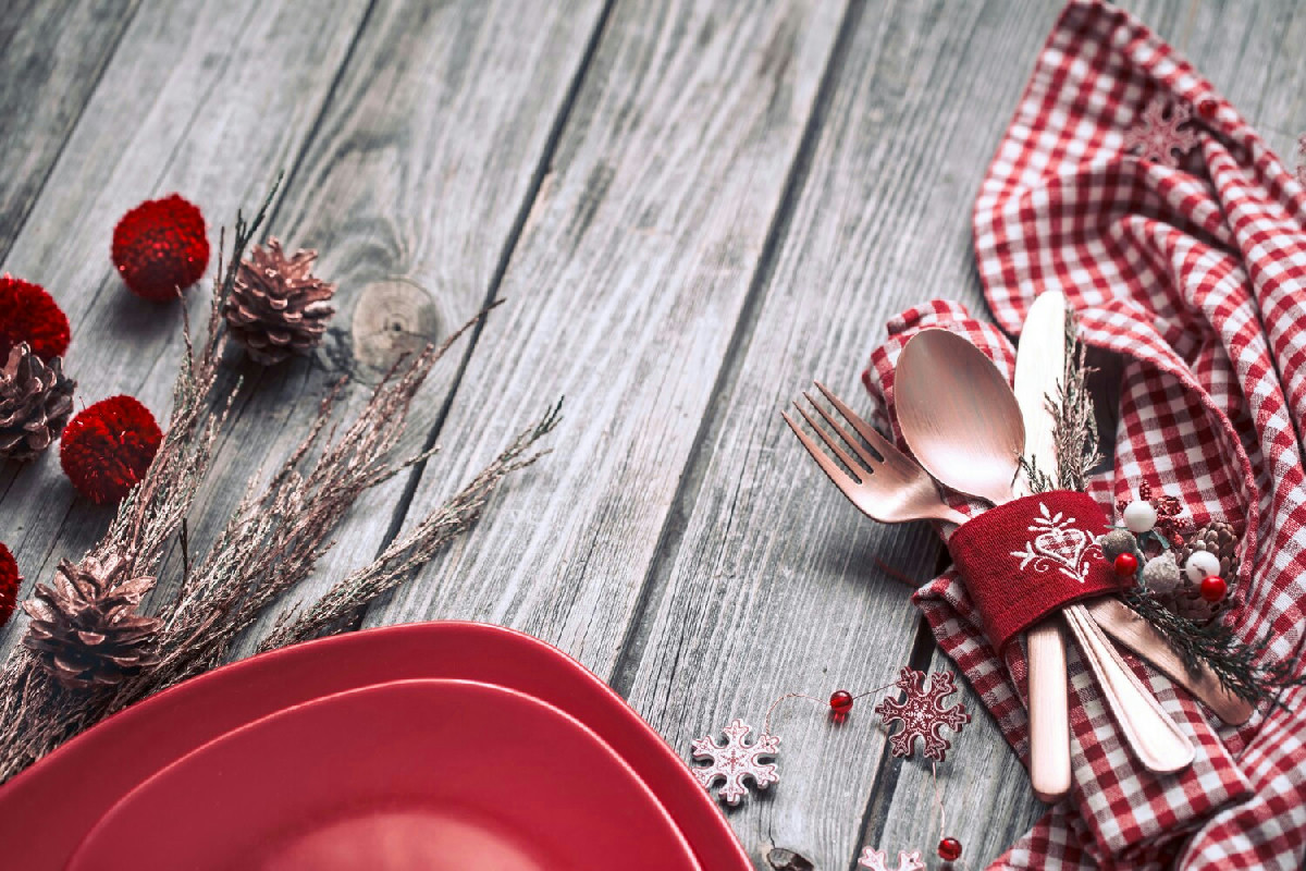 Menù di Natale completo con piatti raffinati per un pranzo irresistibile e indimenticabile