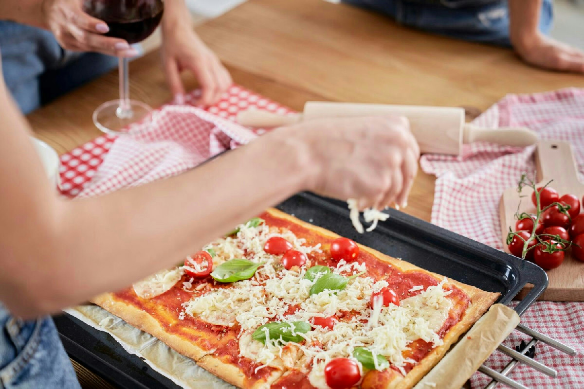 Quando la tradizione incontra l’innovazione: 20 ricette di pizze perfette per la cucina casalinga